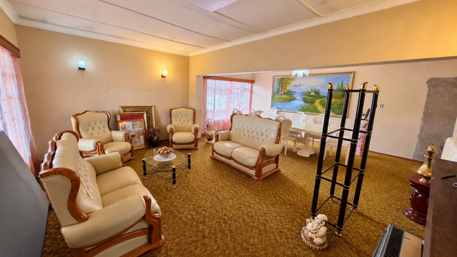 5 Bedroom Property for Sale in Meiringspark North West